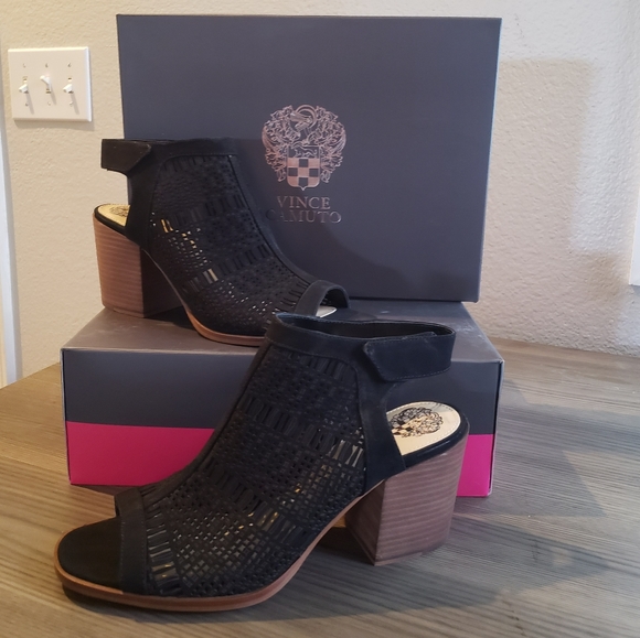 vince camuto keannie block heel sandal